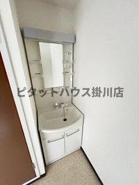 独立洗面台