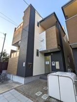 ハーモニーテラス車道の外観