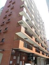 ライオンズマンション東片端の外観
