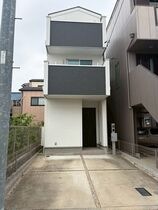 生駒町貸家の外観