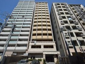 プレサンス泉シティアークの外観