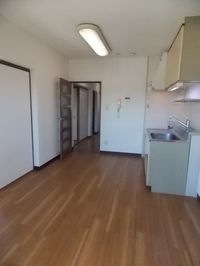 居間