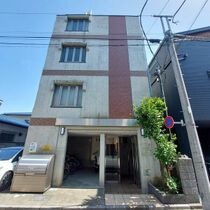 ドエル下馬の外観