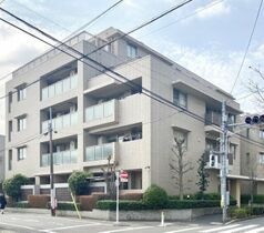 フェアロージュ世田谷弦巻の外観