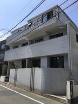 フォーシーズンズの外観