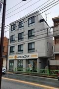 １Ｆのチョコザップが目印です
