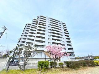 写真:サンハイツ宇多津の外観