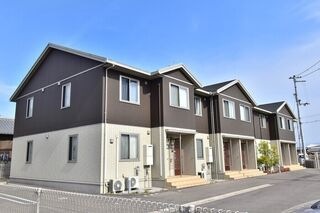 写真:フォンテーヌ金倉 C棟の外観