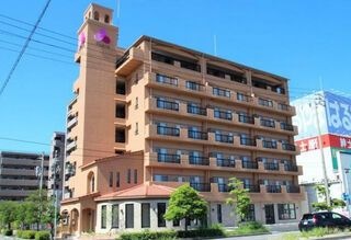 写真:ルークロエの外観