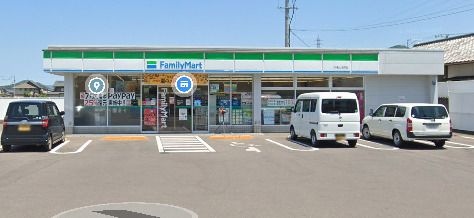 ファミリーマート 丸亀山北町店