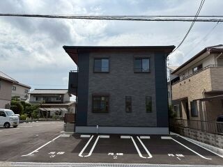 写真:エーリッシュ新涯の外観