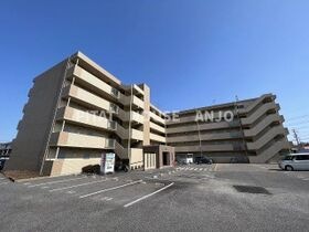 知立牛田エンブルコートの外観