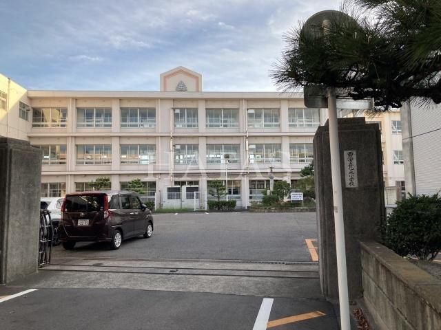 写真：西尾市立花ノ木小学校