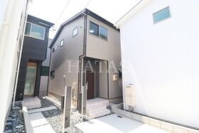 Land court 豊明前後町の外観