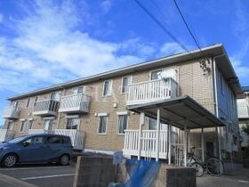 クレストヒルズ　Ｂ棟の外観