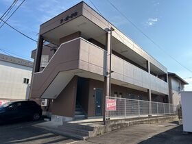 ラボーテ栄の外観