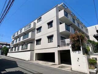 写真:名古屋市名東区亀の井1丁目の外観