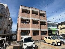 プリヴェール植田の外観