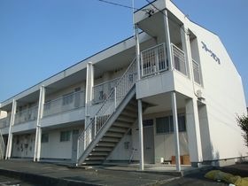 ブルーリボンB棟の外観
