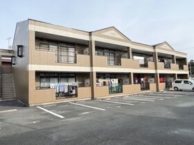 センチュリー21 A棟の外観