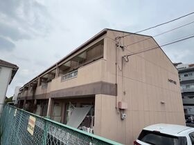 シャルマン豊山の外観
