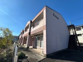 エルモリカワの外観