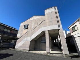 メゾンエスポアールの外観