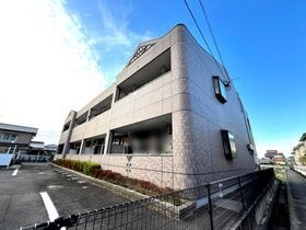 ステイブル円座の外観