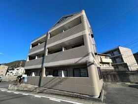 E.クレストの外観