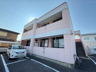 写真:クローバーガーデンの外観