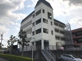マンション川西の外観