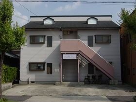 コーポフェアレディーの外観
