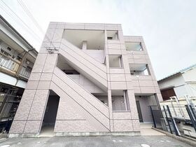 梅町マンションの外観