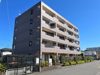 写真:ラ・エルシオンの外観