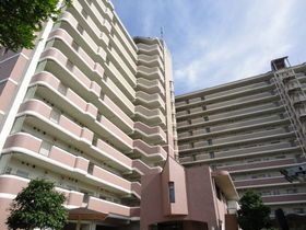 日生ロイヤルマンション上宗方の外観