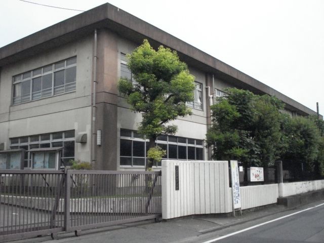 写真：御幸小学校（小学校）