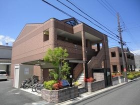 クレドール２番館の外観