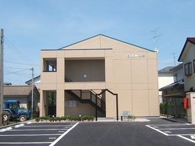 ラ・ルース中山の外観