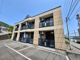 α e (アルファイー)の外観
