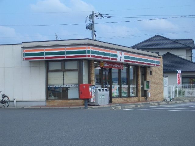セブンイレブン 大新田店