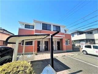 写真:プラムコートの外観