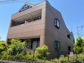 LEGACY学園前の外観