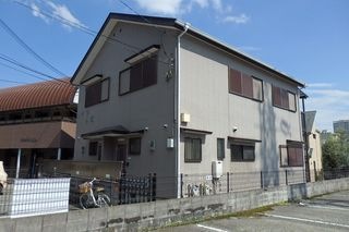 写真：ハイツ小町の外観