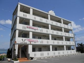 写真:レジデンス美川原の外観