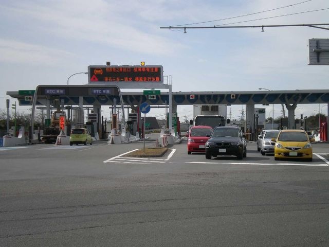 写真:東名高速焼津インターチェンジ