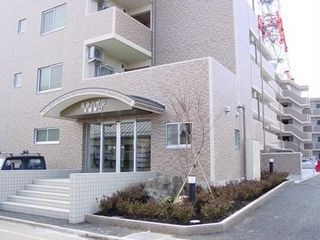 写真:高砂ハイツ高崎東口の外観