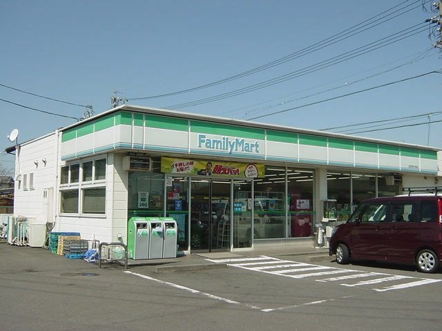 ファミリーマート(コンビニ)
