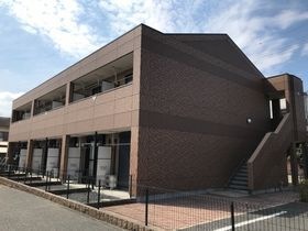 ゴールド・クレストの外観