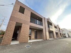 ペティ ルミナスの外観