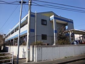 グランディール高尾の外観